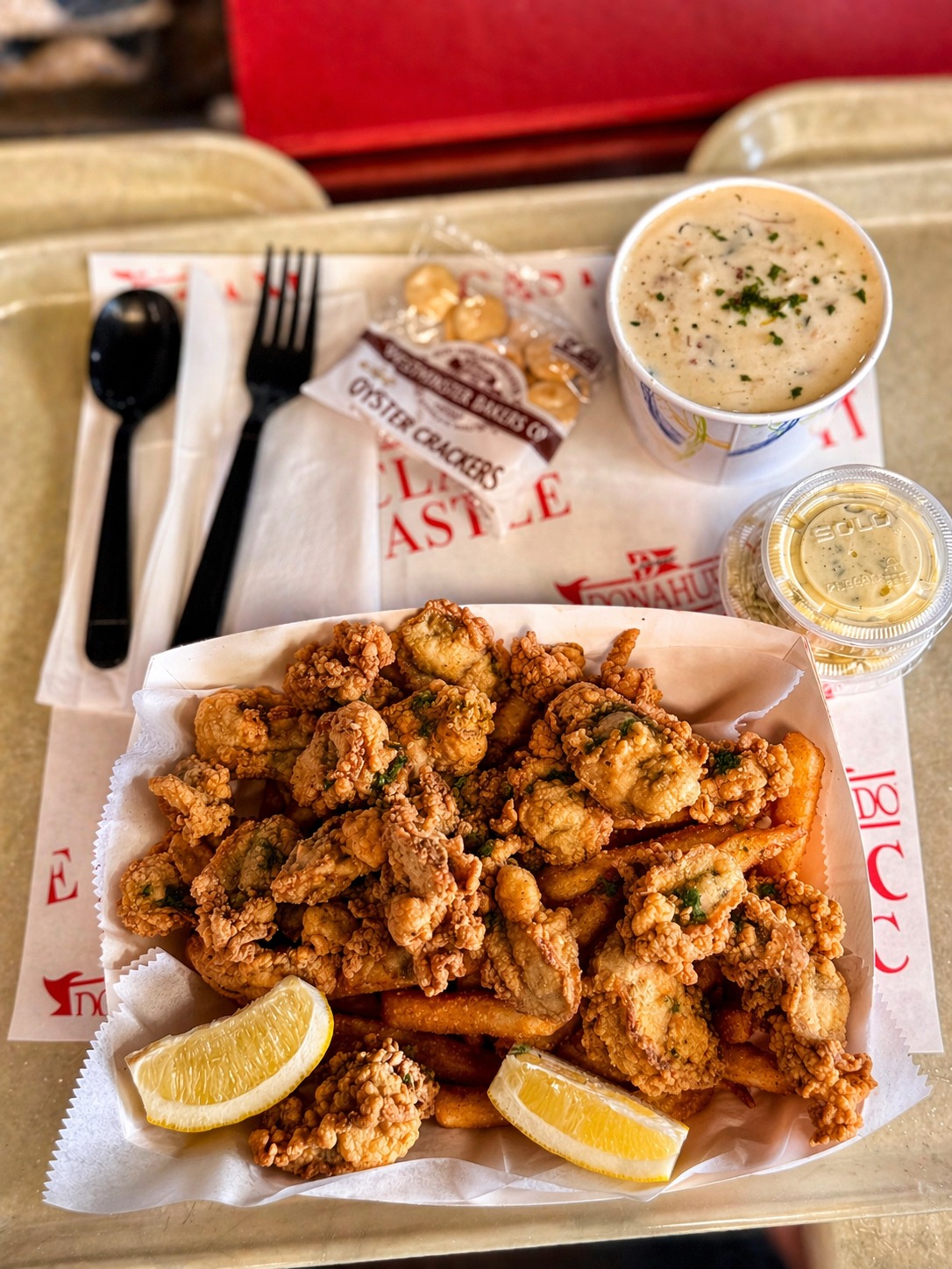 Donahue's Clam Castle exterior